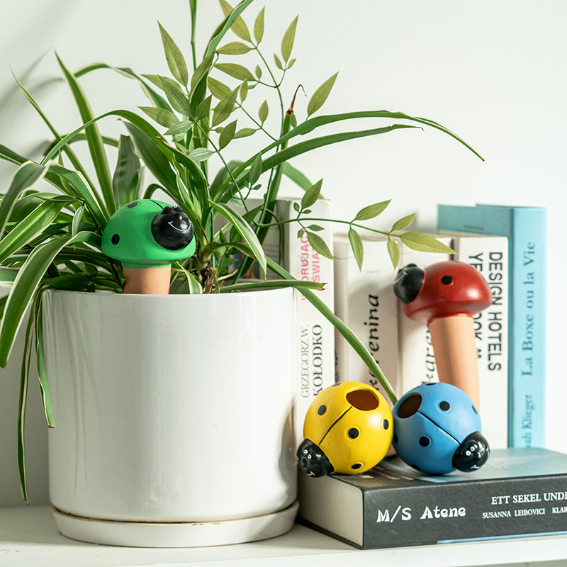 Plant Watering Devices,Terraco - đánh giá và giá Self Watering Insert